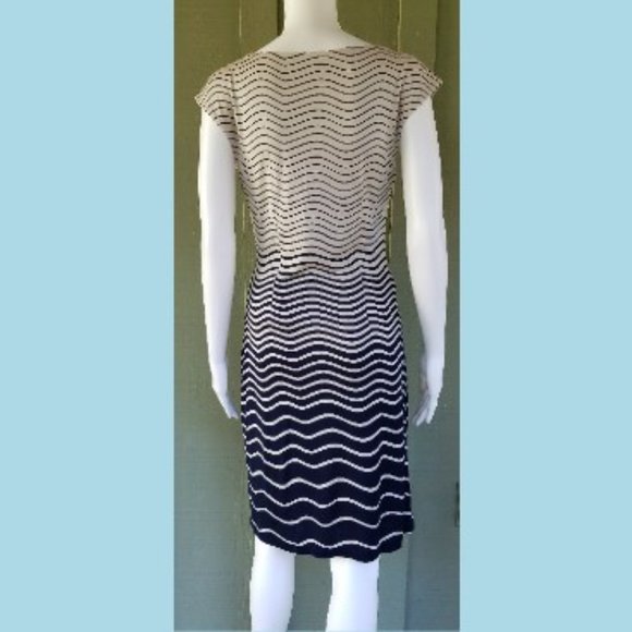 Ann Taylor LOFT Navy Ivory Jersey Pull-on Dress S - Picture 4 of 5